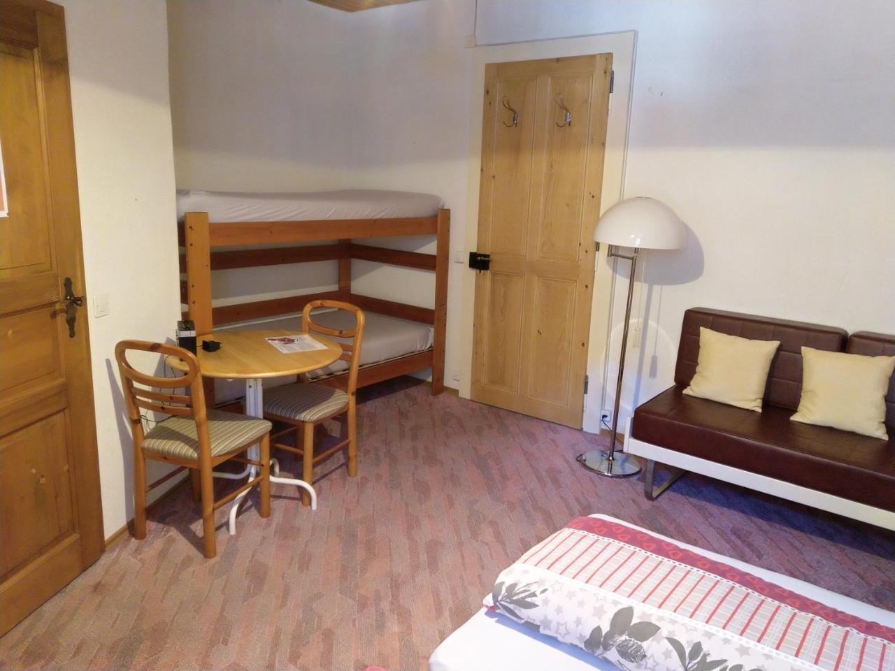Maison D'Hotes De La Gare Montbovon Zimmer foto